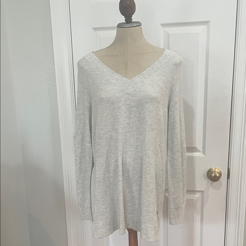 Gap Light Gray long sleeve V-Neck tunic top cotton blend women’s size XL nwts